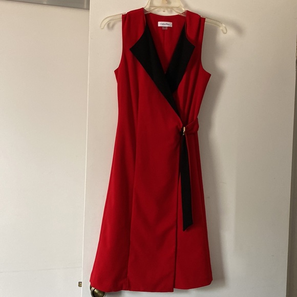 Beautiful red dress Calvin Klein - Picture 3 of 5